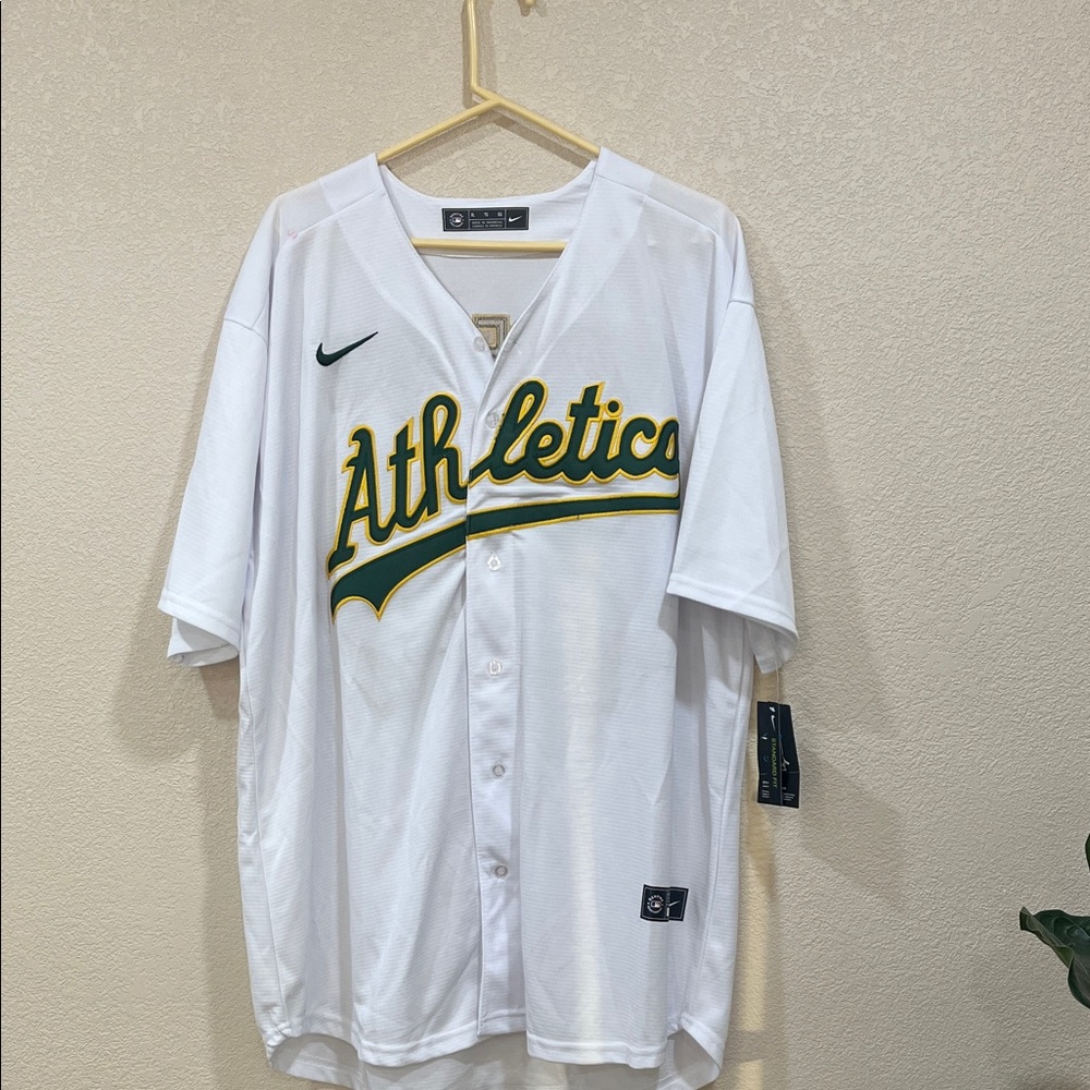 Nike White and Green Men's Jersey